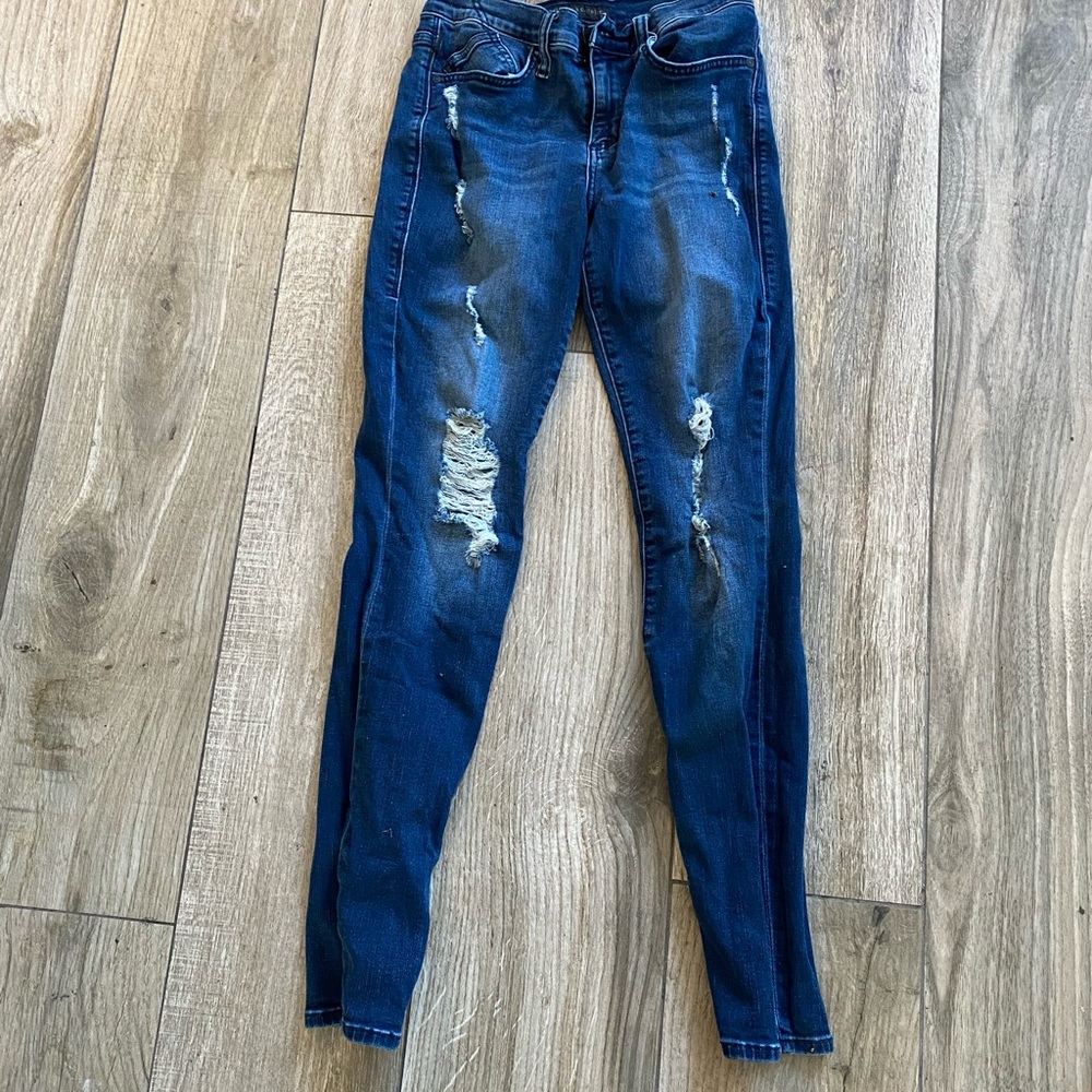 Rock & Republic Dark Blue Distressed Skinny Jeans
